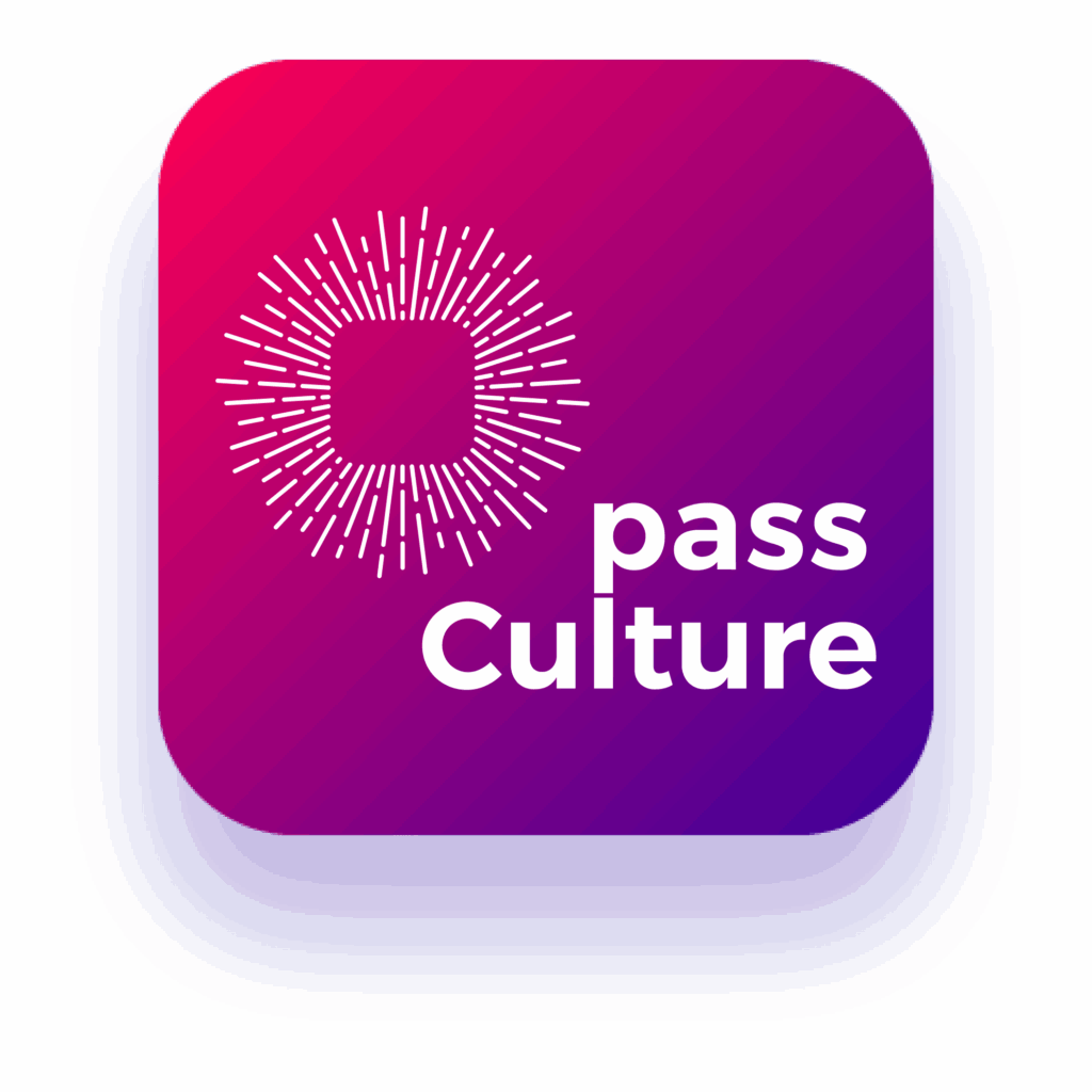 Logo pass Culture blanc avec soleil stylisé sur dégradé rose et violet.